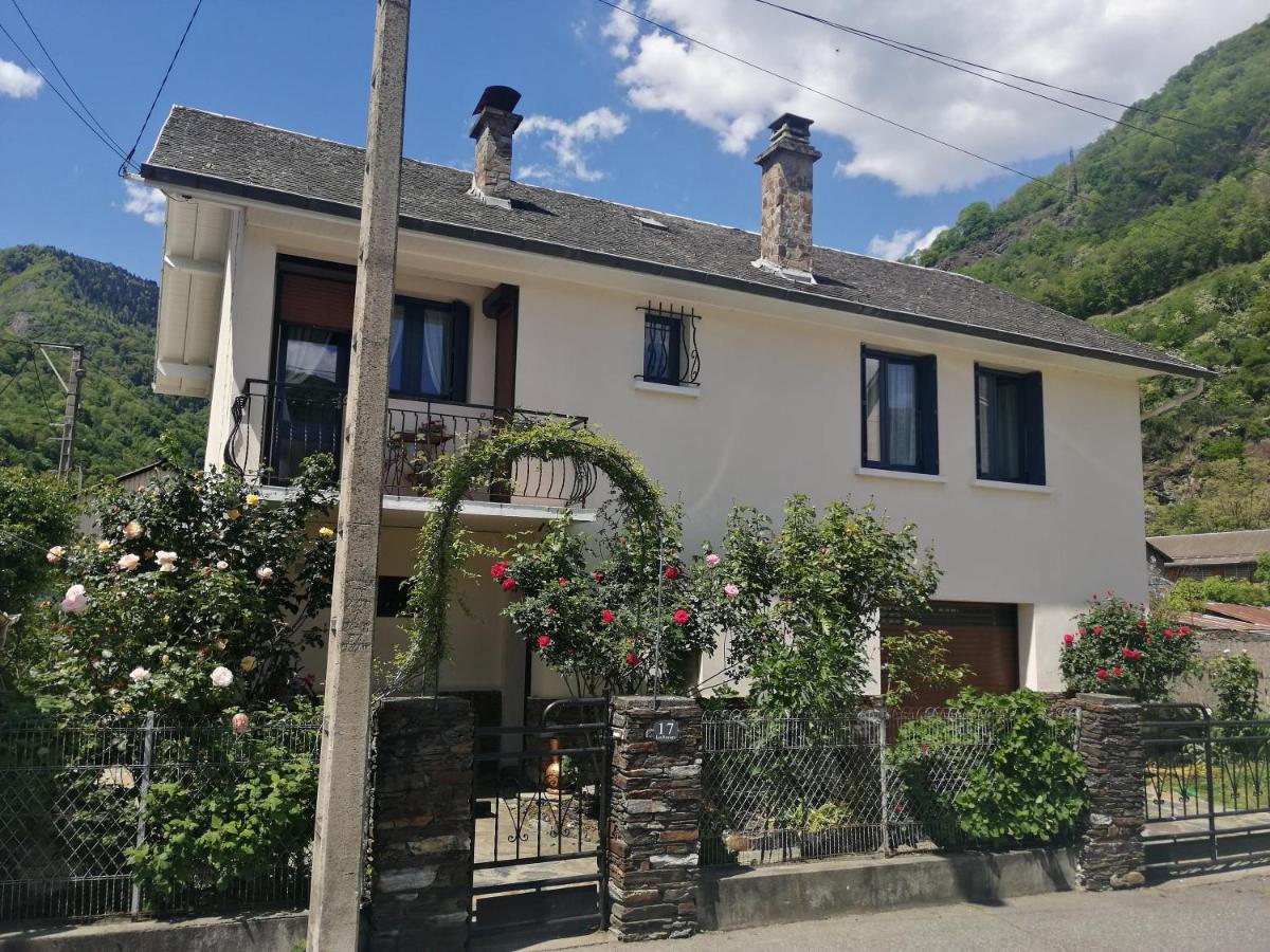 Vila Les Rosiers Bagnères-de-Luchon Exteriér fotografie